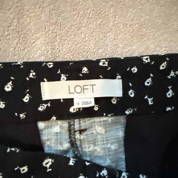 Shorts - Picture 3 of 3